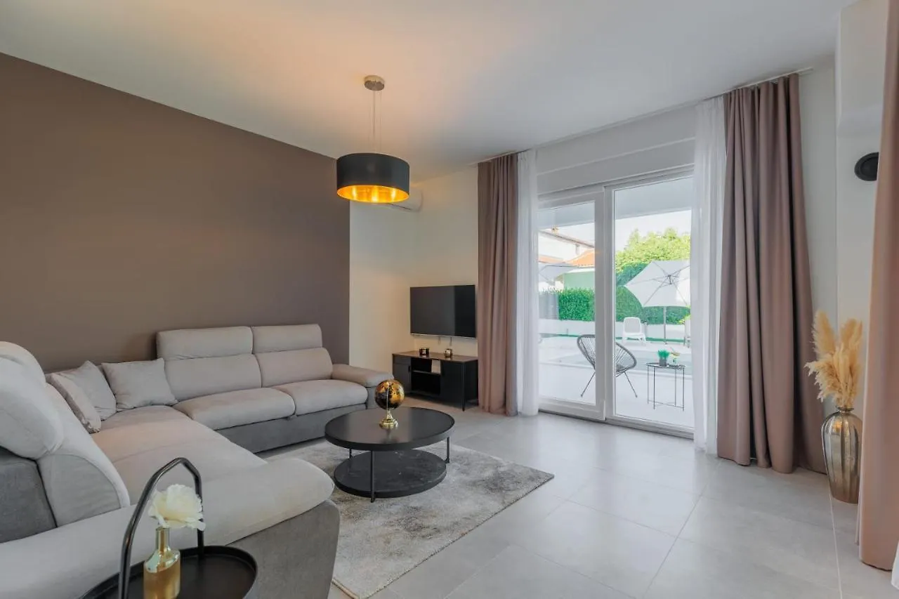Villa Mara Vrsi